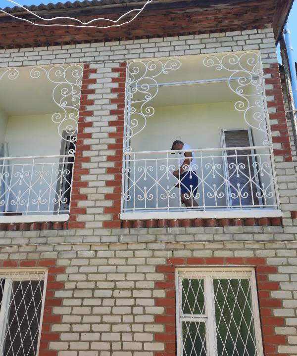 Монтаж холодного балкона c системой Provedal в частном доме от пола